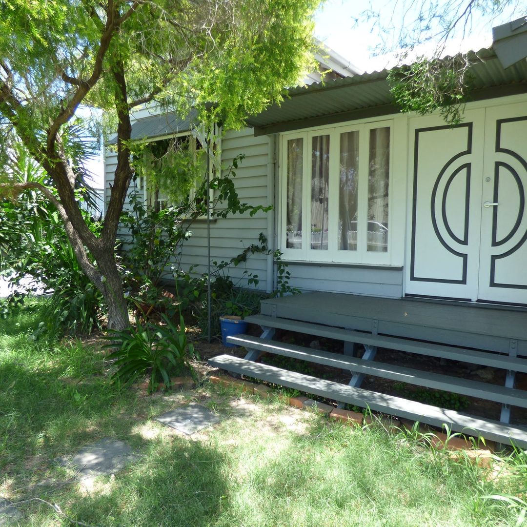 165 Mcdowall Street, Roma Property History & Address Research Domain