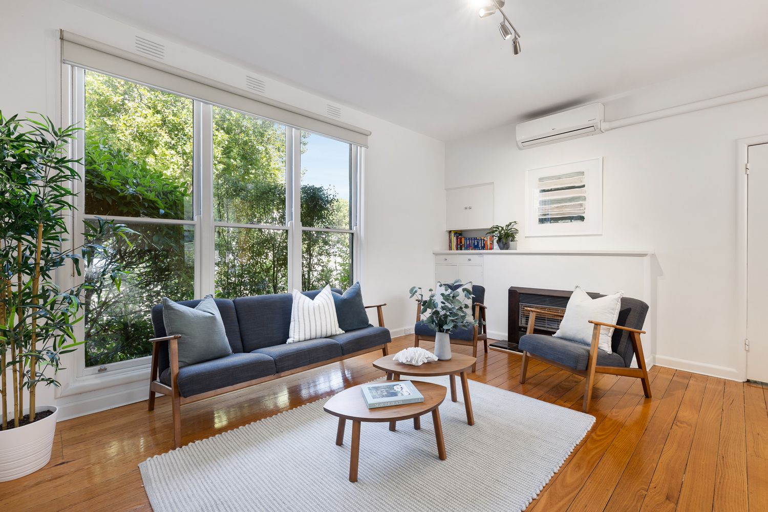 3 bedrooms Apartment / Unit / Flat in 2/35 Ann Street WILLIAMSTOWN VIC, 3016