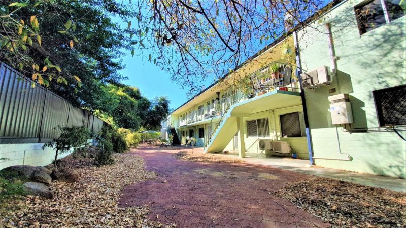 2 bedrooms Apartment / Unit / Flat in 5/296 Scarborough Beach Road DOUBLEVIEW WA, 6018