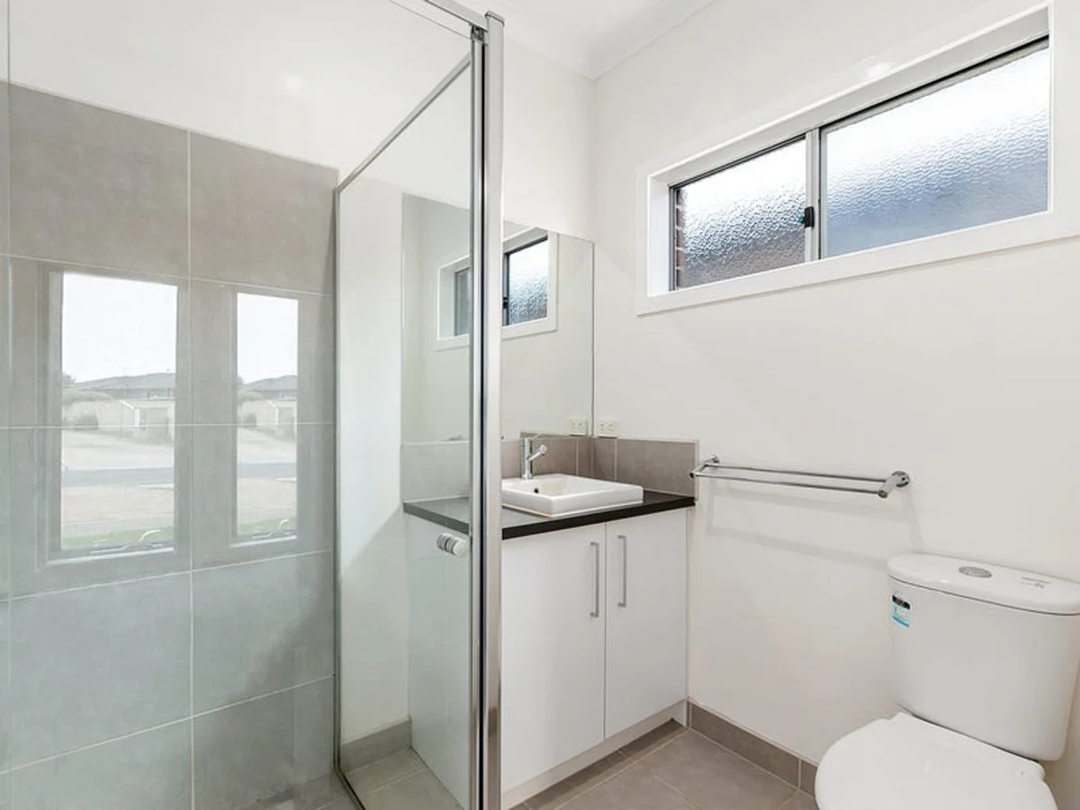 Additional image 7 of 3/2 Fishburn Grove, Harkness VIC 3337