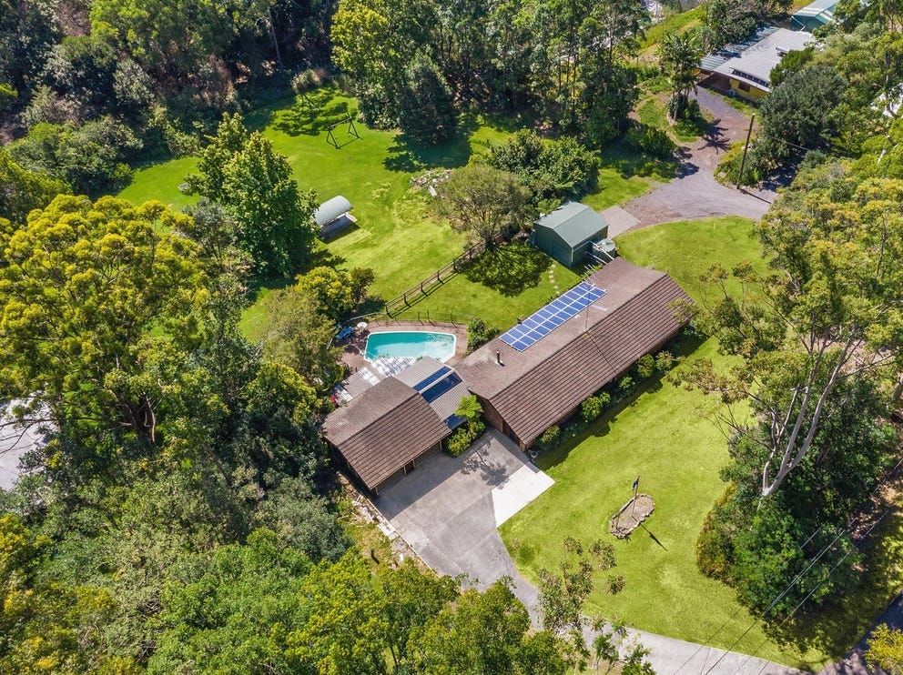 100 Glenning Road, Glenning Valley Property History & Address