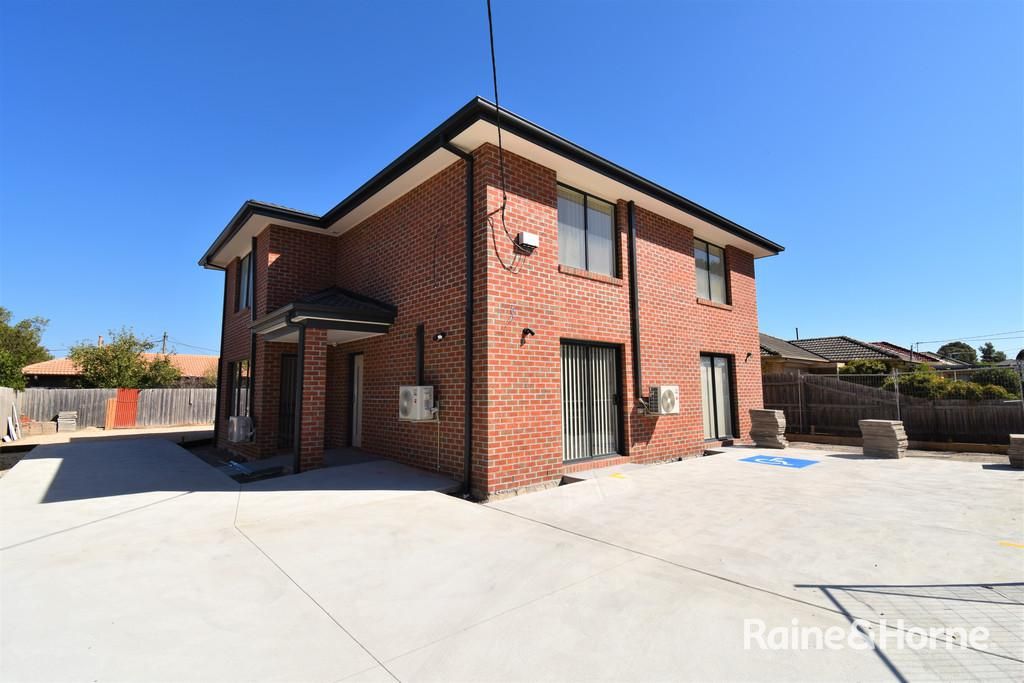 1 bedrooms House in Room 4/18 Gunther Avenue SPRINGVALE VIC, 3171