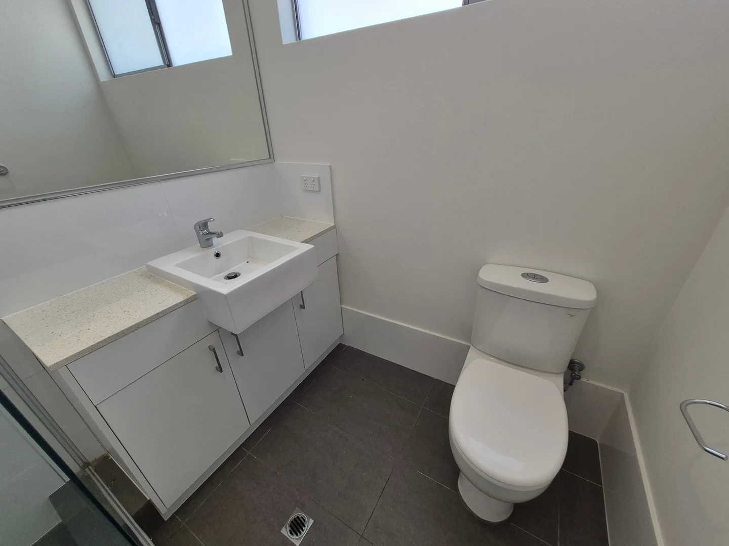 Additional image 22 of 5/360 hardey road, Cloverdale WA 6105