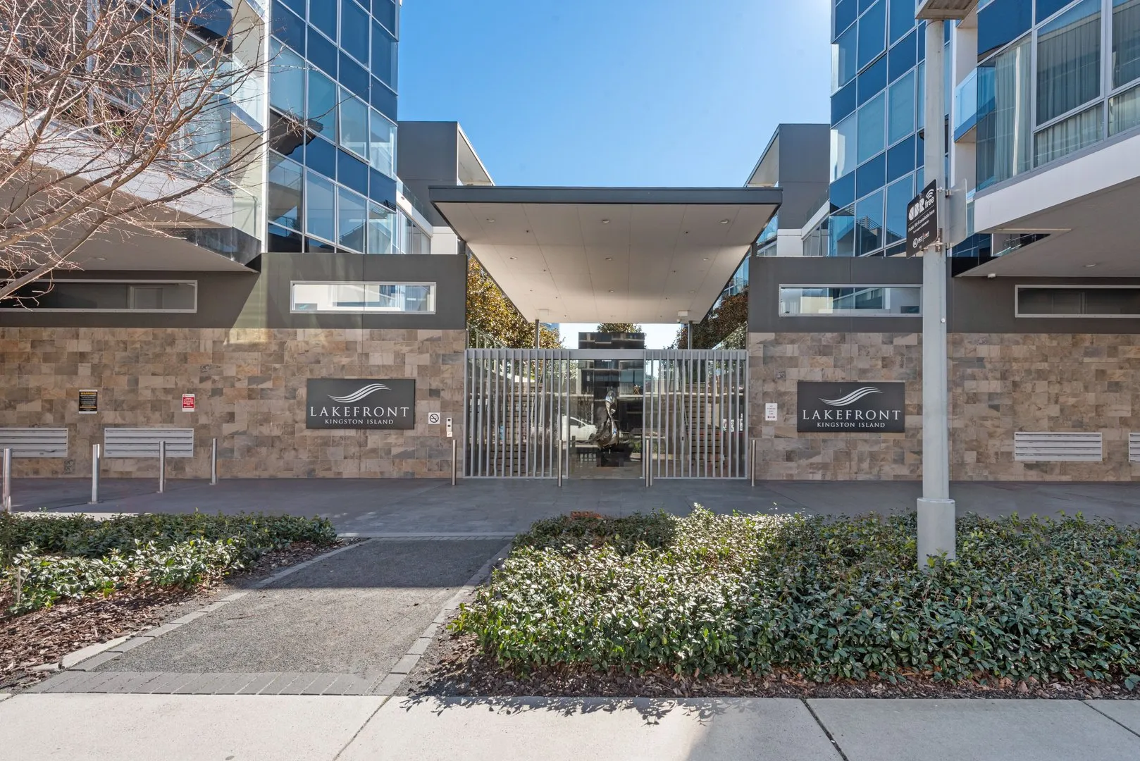 Your Private Oasis, Kingston
