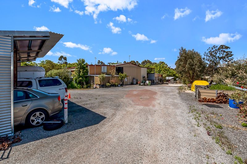 2 bedrooms House in 98 Karri Street KARNUP WA, 6176