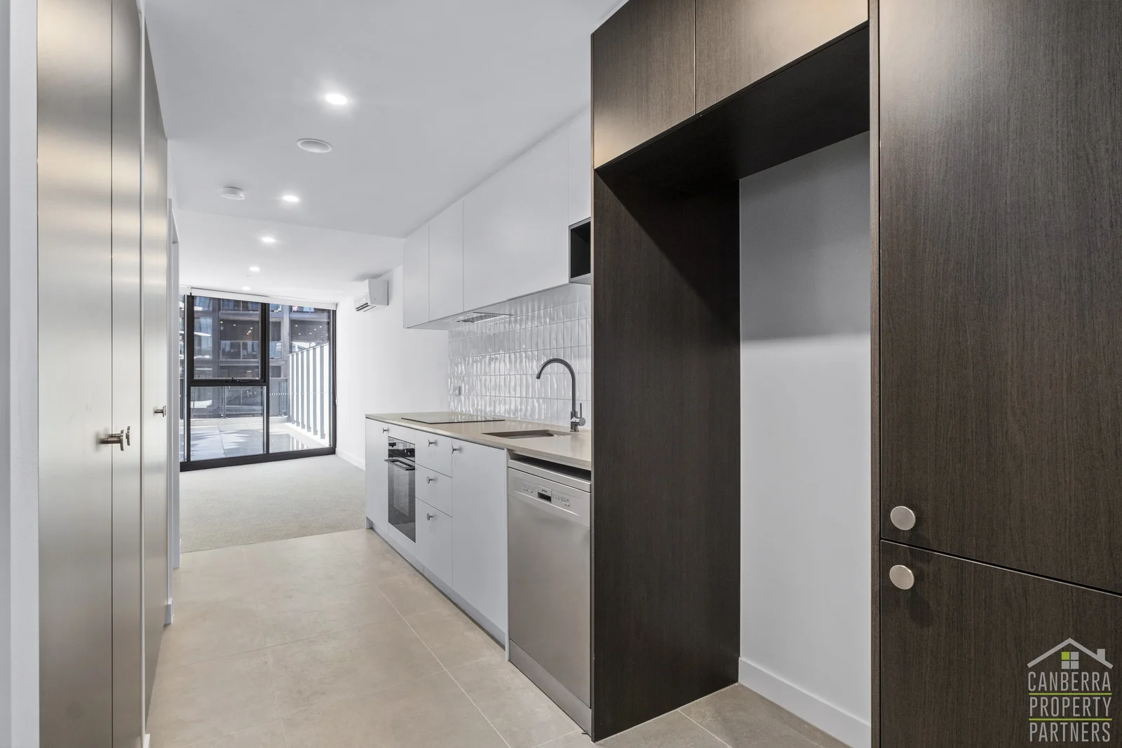 Additional image 3 of 604/2 Furzer Street, Phillip ACT 2606