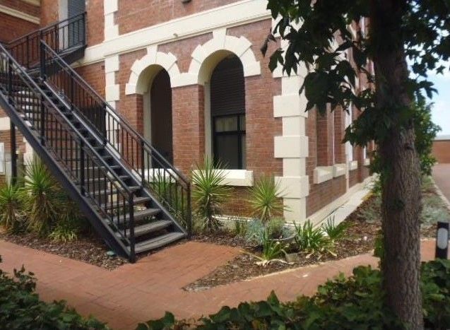 1 bedrooms Apartment / Unit / Flat in 10/1 Thirlmere Road MOUNT LAWLEY WA, 6050