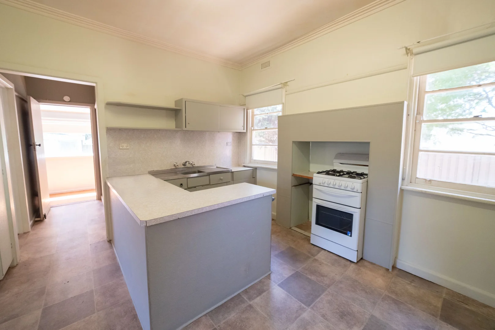 Additional image 2 of 4 Woolcock Avenue, Kangaroo Flat VIC 3555