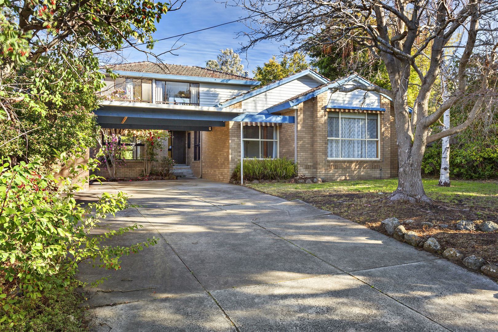 12 Snowden Drive, Glen Waverley Property History & Address Research