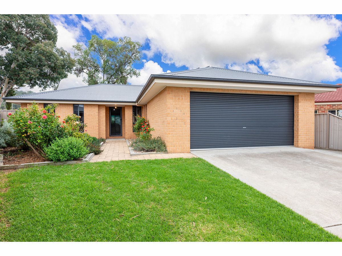 39 Chafia Place, Springdale Heights NSW 2641, Image 0