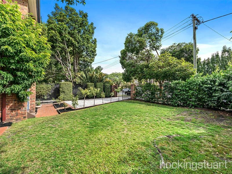 1/5A Gladstone Parade, Elsternwick VIC 3185, Image 2