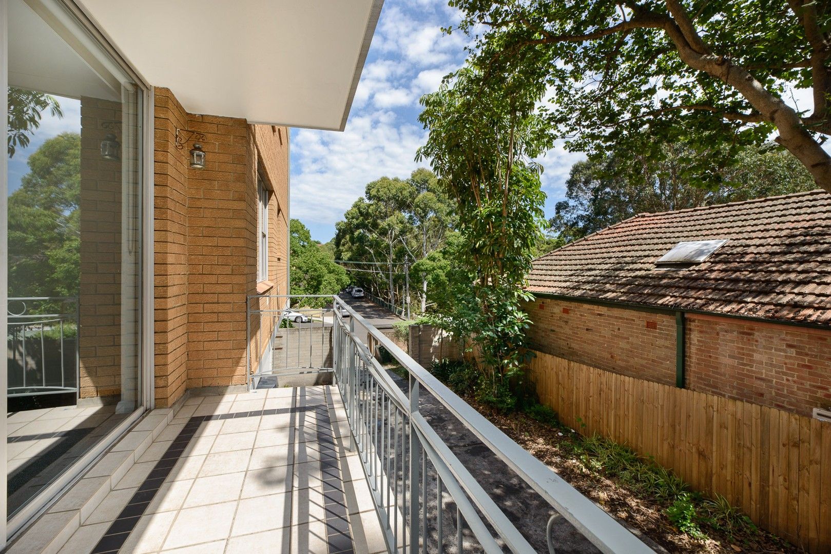 2 bedrooms Apartment / Unit / Flat in 4/299 West Street CAMMERAY NSW, 2062