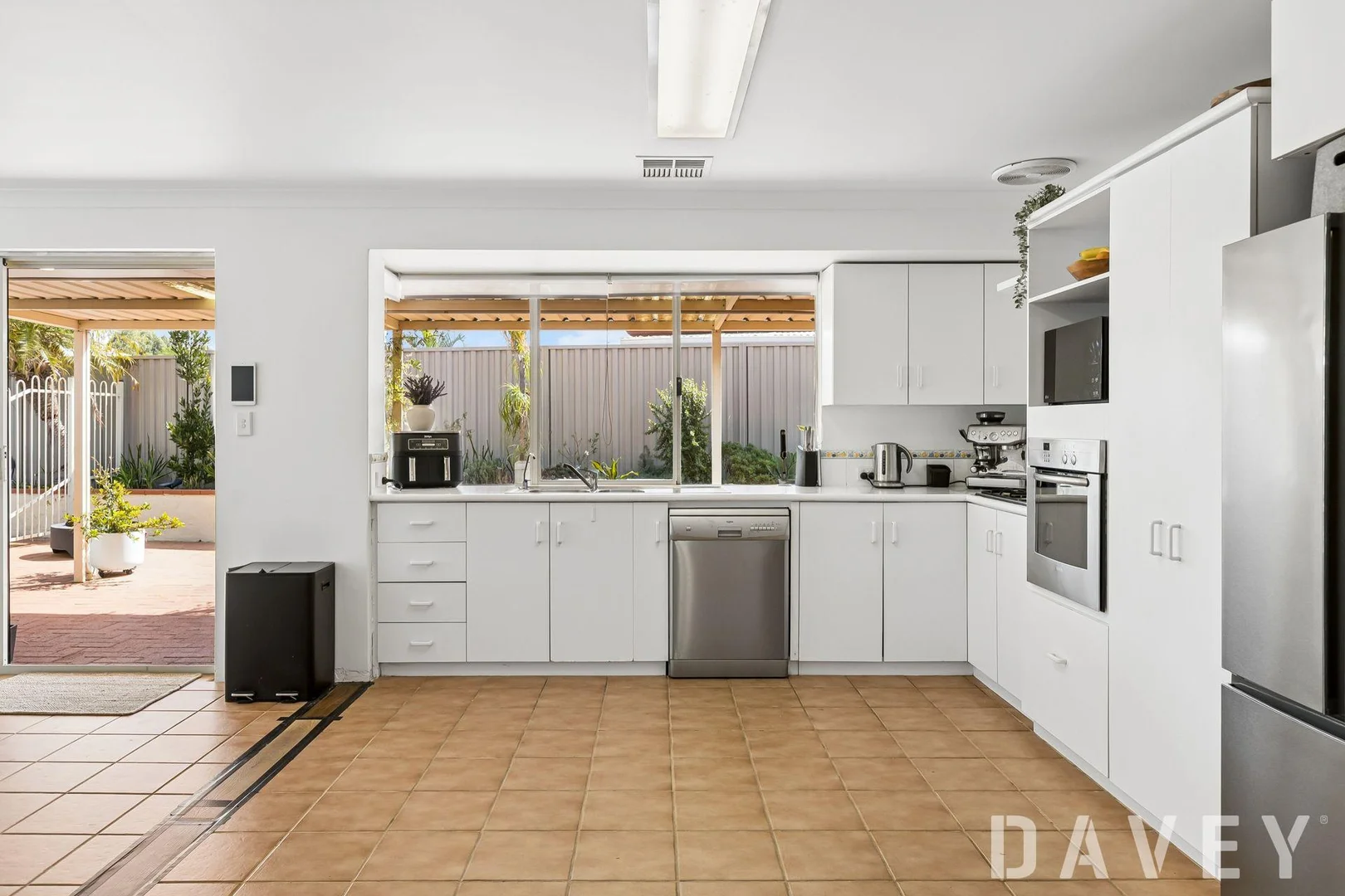 Additional image 24 of 11 Iandra Loop, Carramar WA 6031