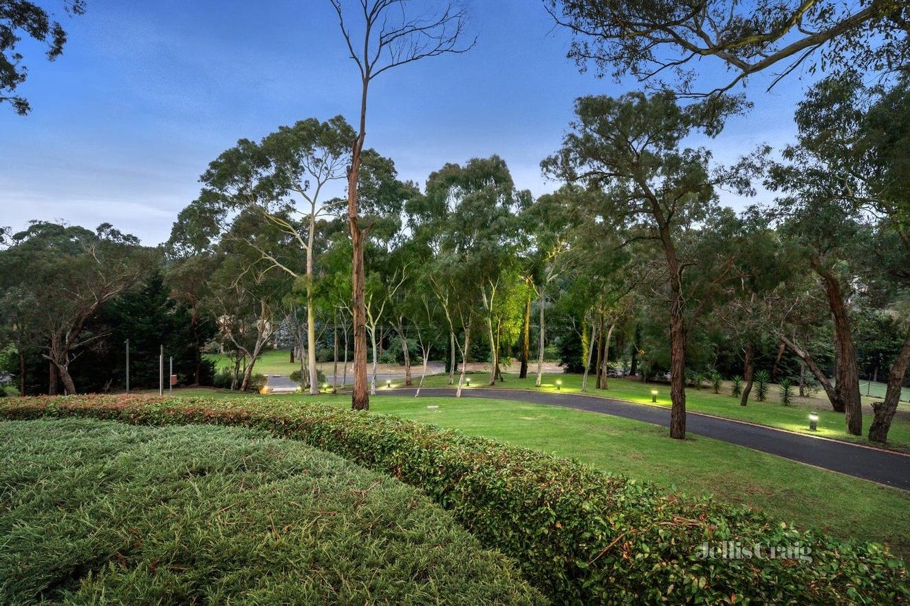 3 Whitefriars Way, Donvale VIC 3111, Image 1