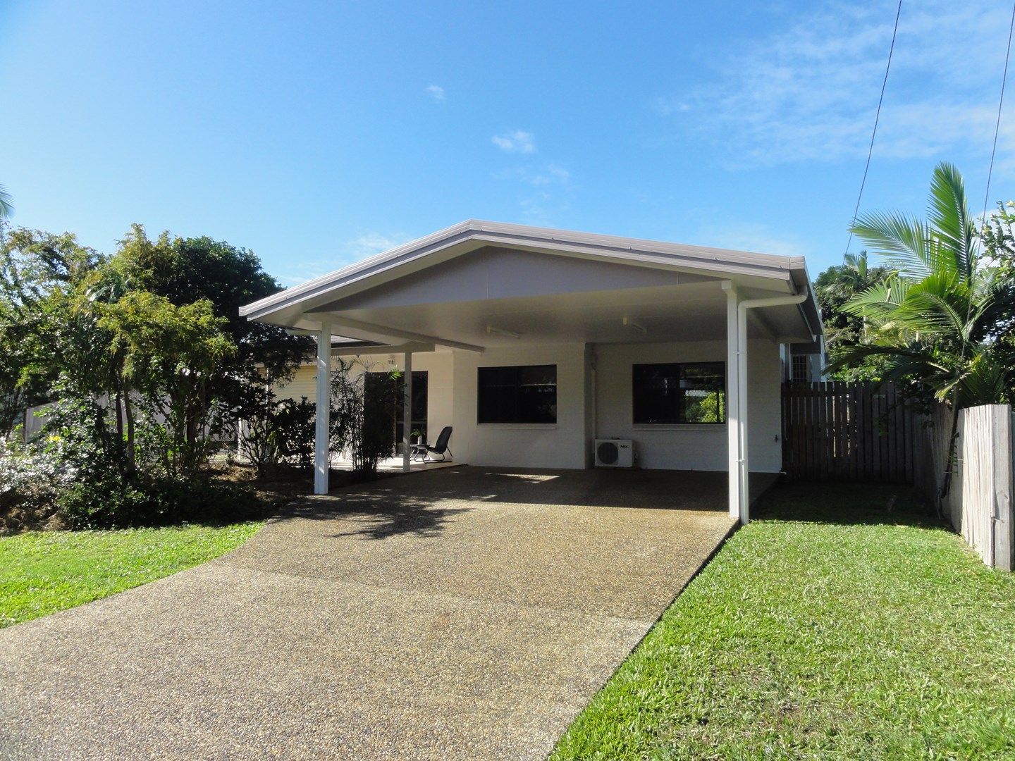 1/6 Wau Close, Trinity Beach QLD 4879, Image 0