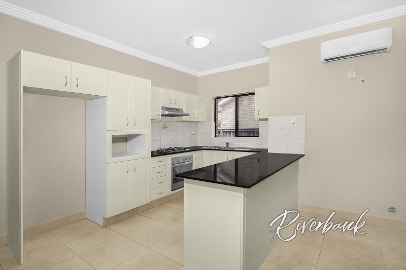 2/3 Wirralee, South Wentworthville NSW 2145, Image 2