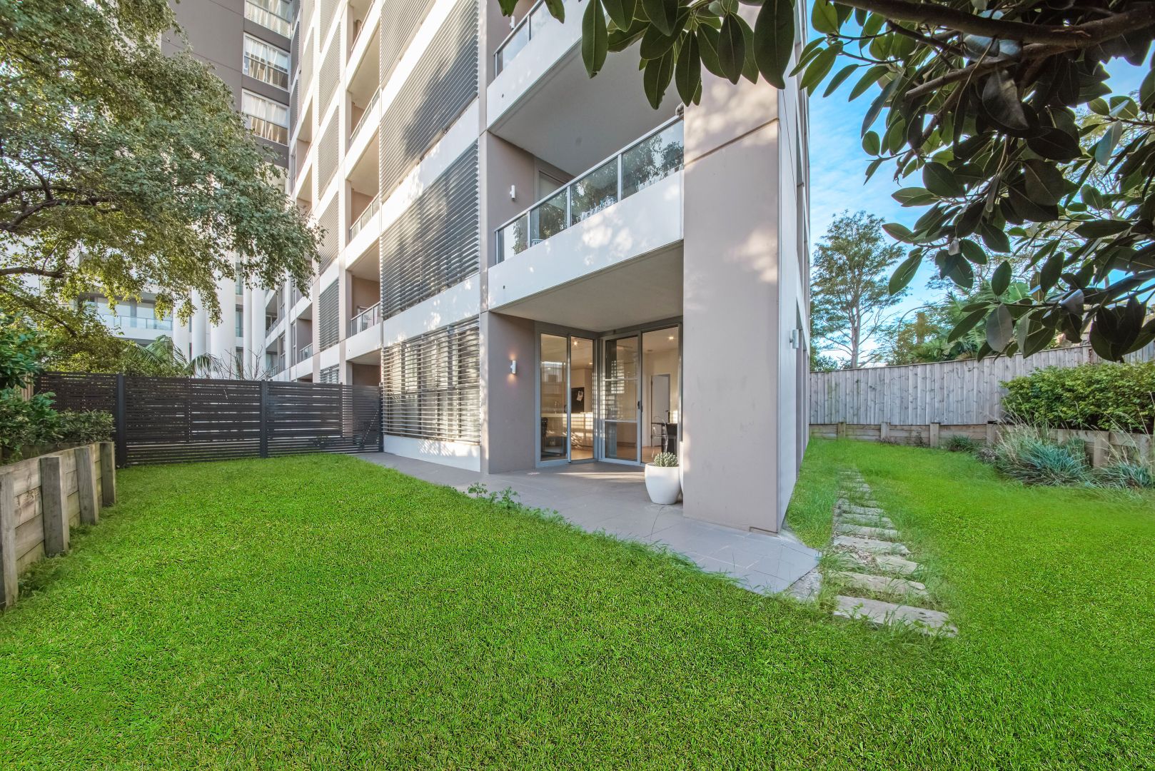 33/2-8 James Street, Carlingford NSW 2118