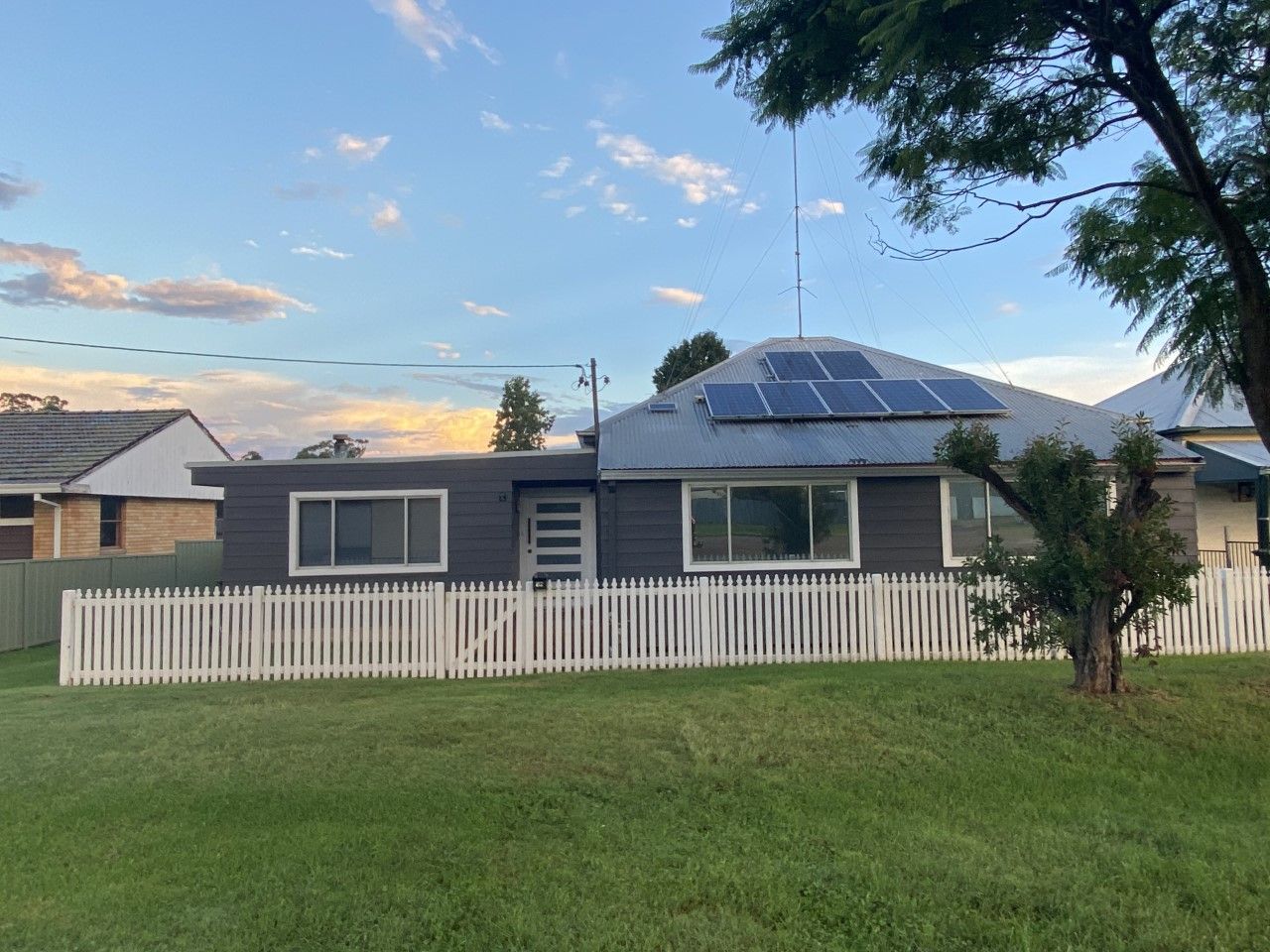 82 Melbourne Street, Abermain NSW 2326