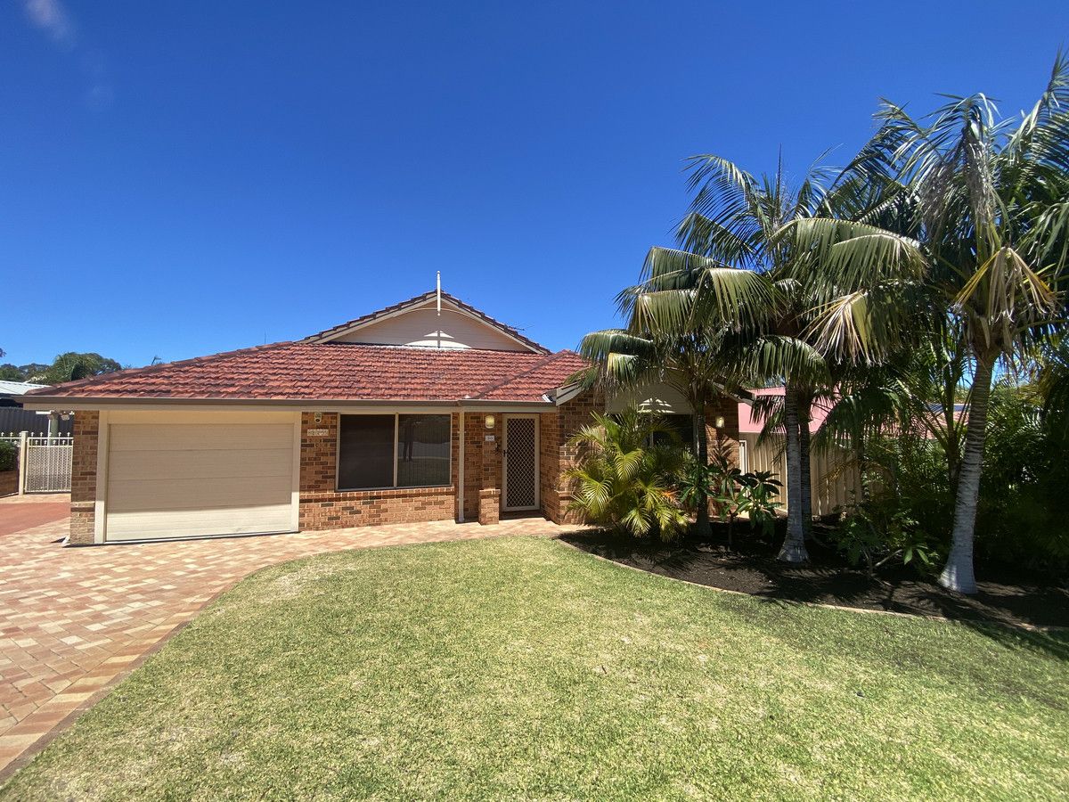 4 bedrooms House in 30 Amos Road WANNEROO WA, 6065