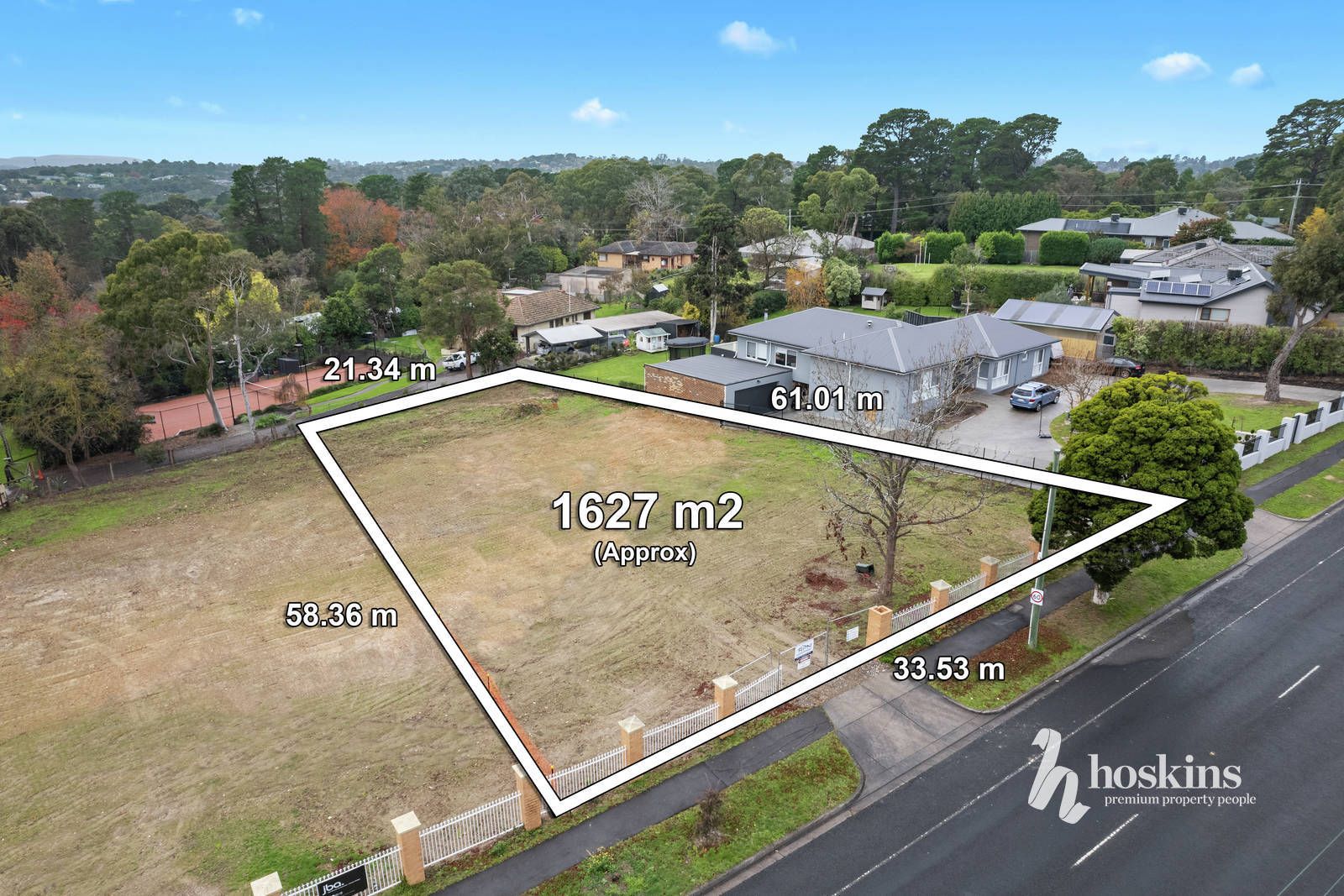695697 Park Road, Park Orchards VIC 3114 Domain