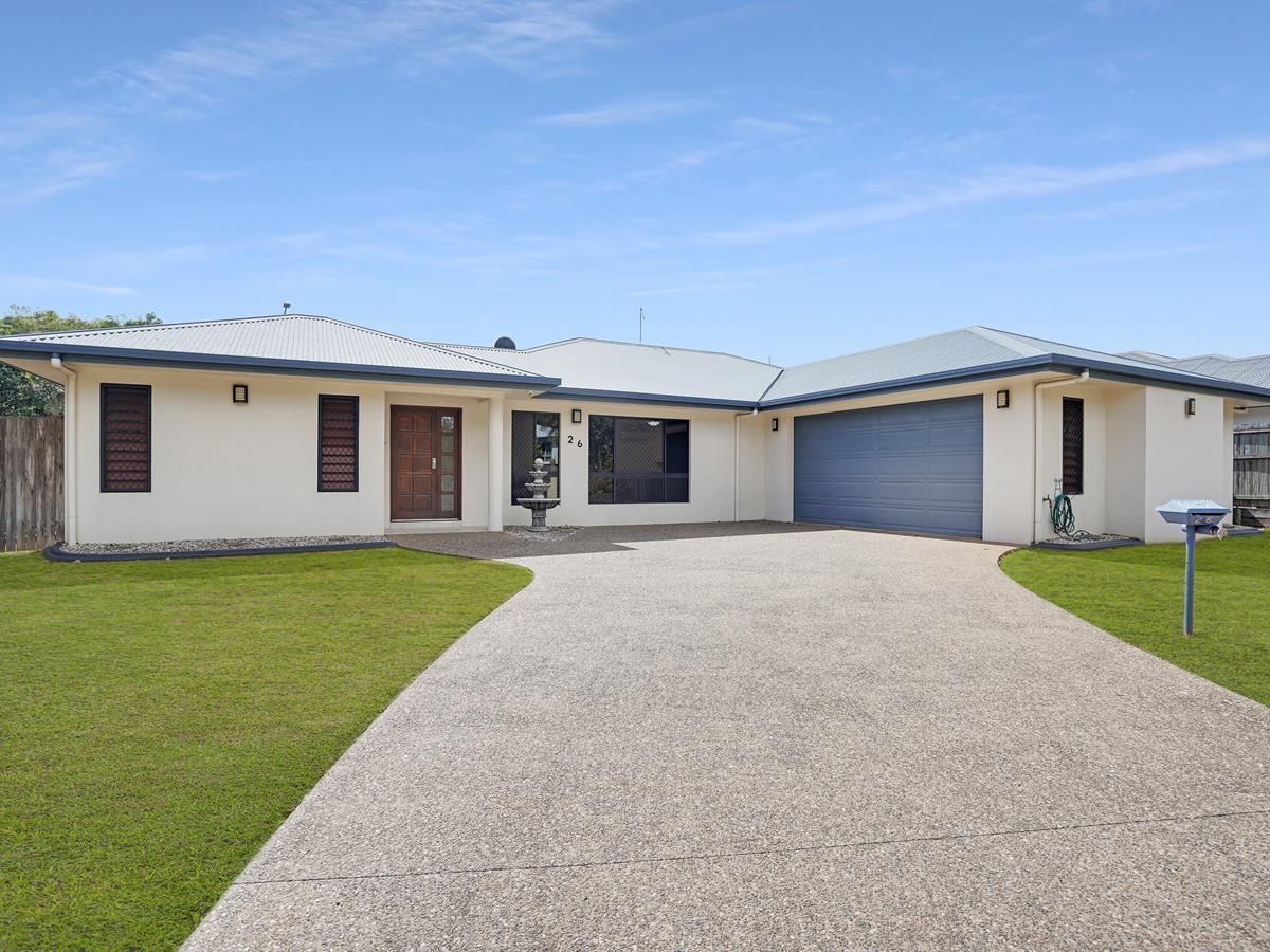 4 bedrooms House in 26 Rainbow Street KANIMBLA QLD, 4870