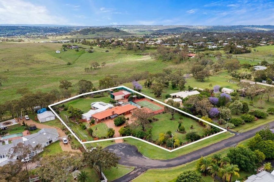 7 Rocky Ridge Court, Cotswold Hills QLD 4350