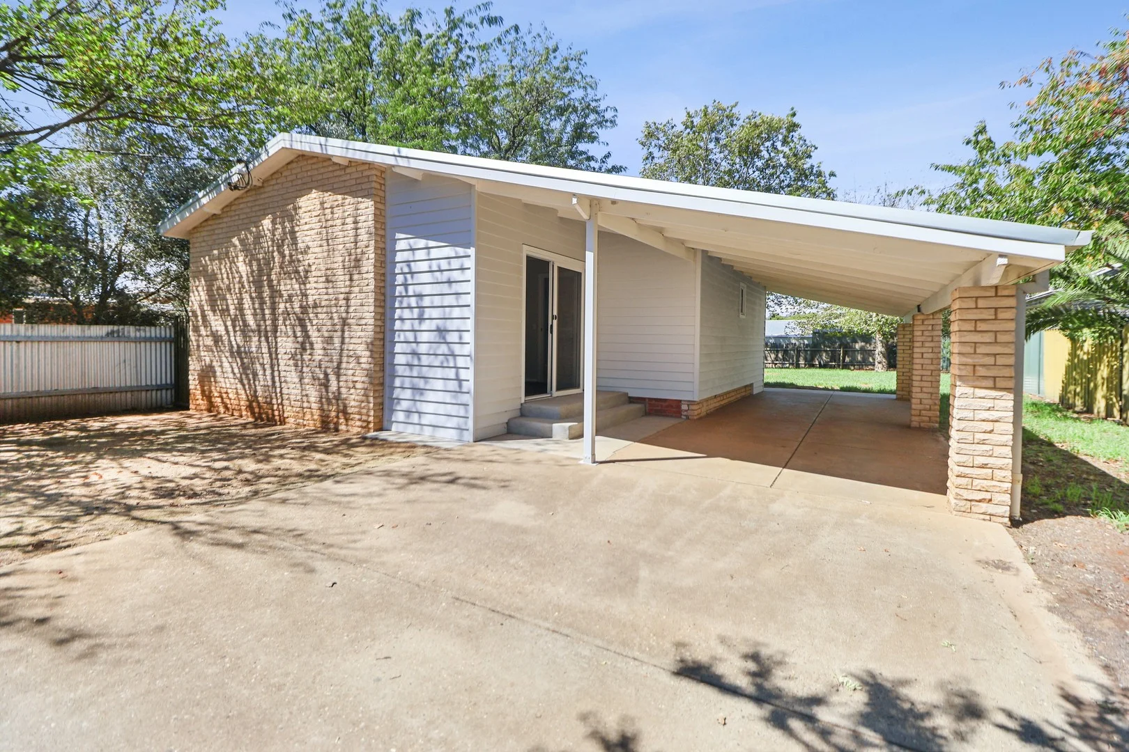 11 Turner Street, Turvey Park NSW 2650