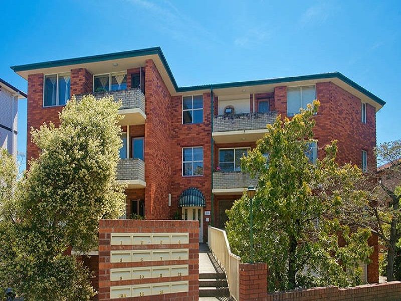 2 bedrooms Apartment / Unit / Flat in 12A/9-11 Railway Street KOGARAH NSW, 2217