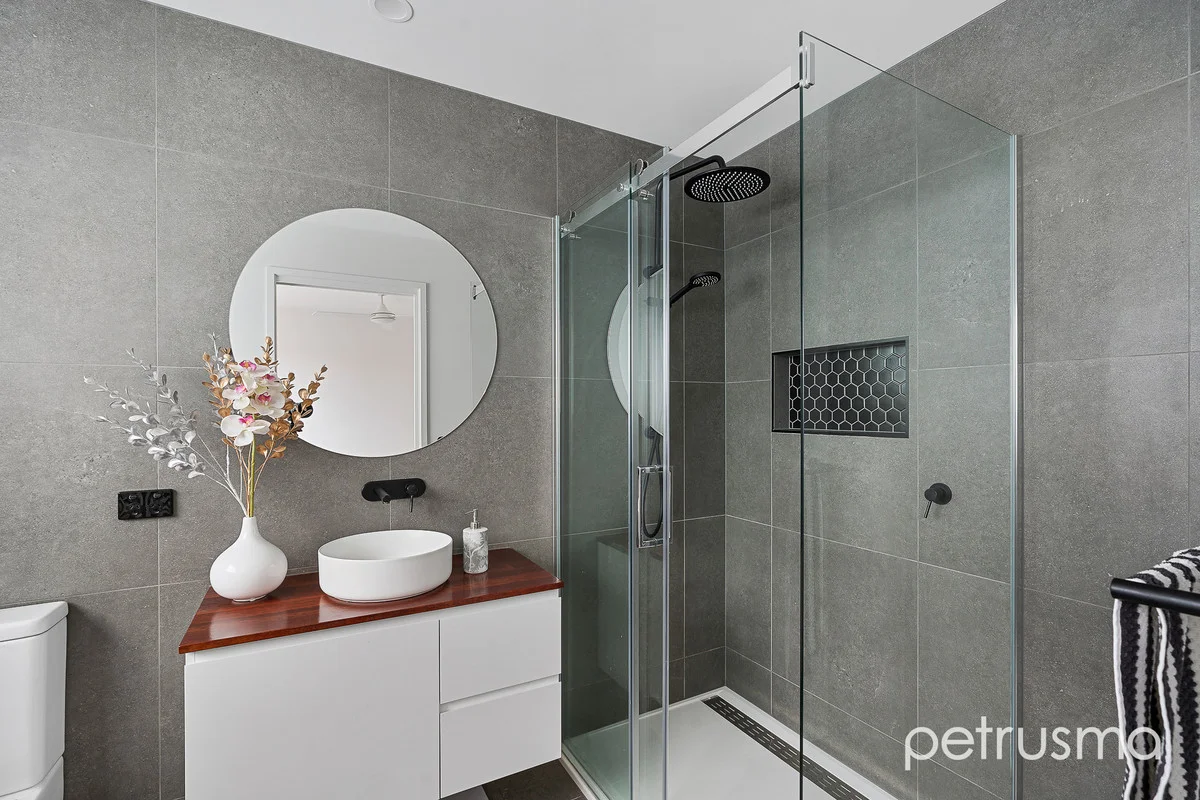 Additional image 12 of 4 Lagoon View Court, Midway Point TAS 7171