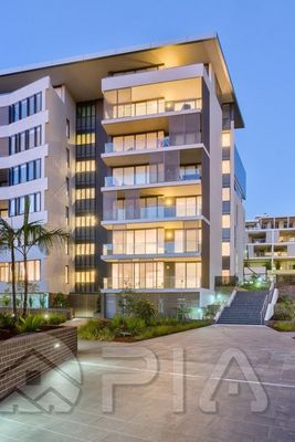 1 bedrooms Apartment / Unit / Flat in 605/8 Hilly Street MORTLAKE NSW, 2137