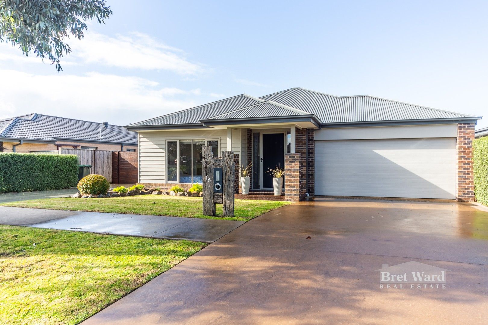 4 bedrooms House in 16 Shannon Boulevard BAIRNSDALE VIC, 3875