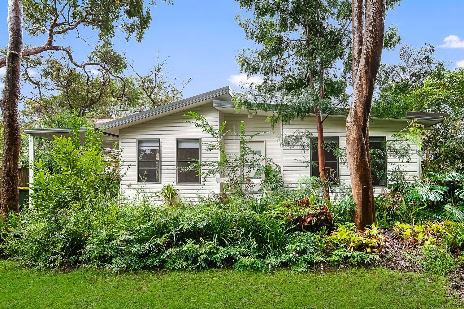 2 bedrooms Apartment / Unit / Flat in A/40 Berowra Waters Road BEROWRA NSW, 2081