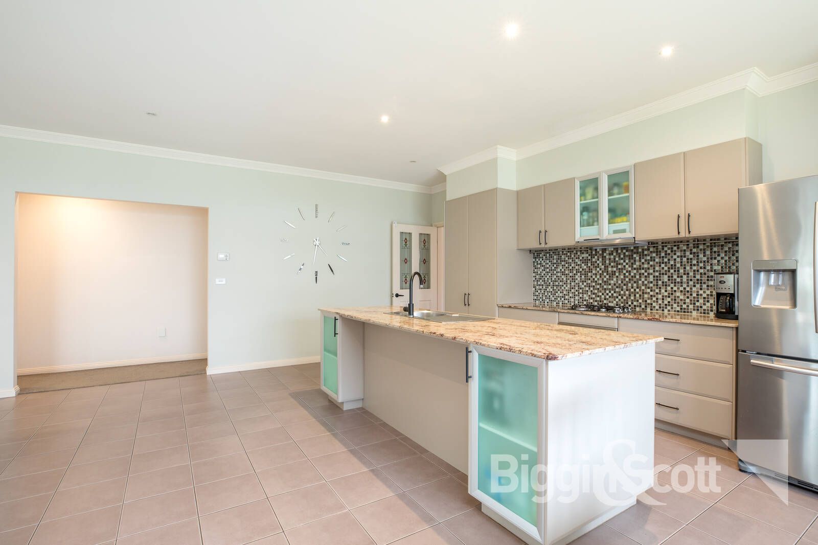 43 Dorset Drive, Alfredton VIC 3350, Image 2