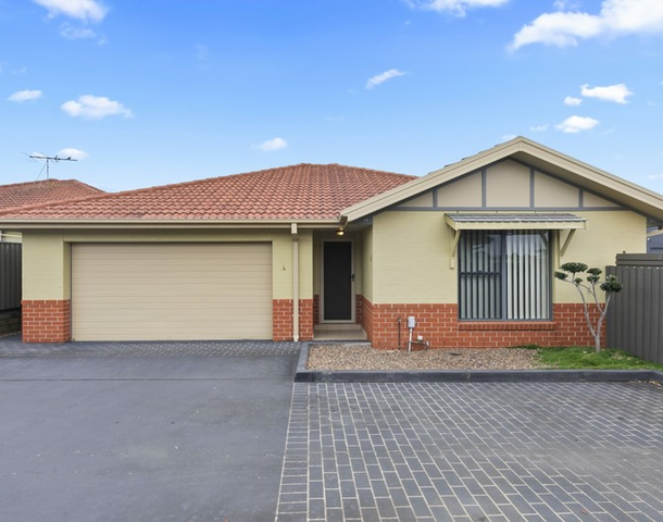 4/12 Denton Park Drive, Rutherford NSW 2320