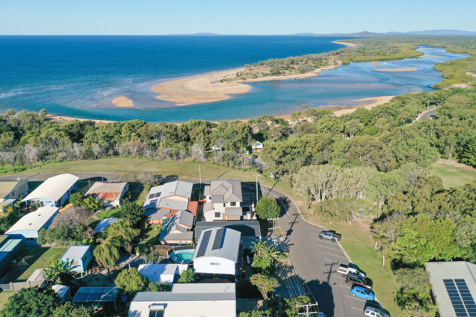 11 Zephyr Street, Tannum Sands QLD 4680 Domain