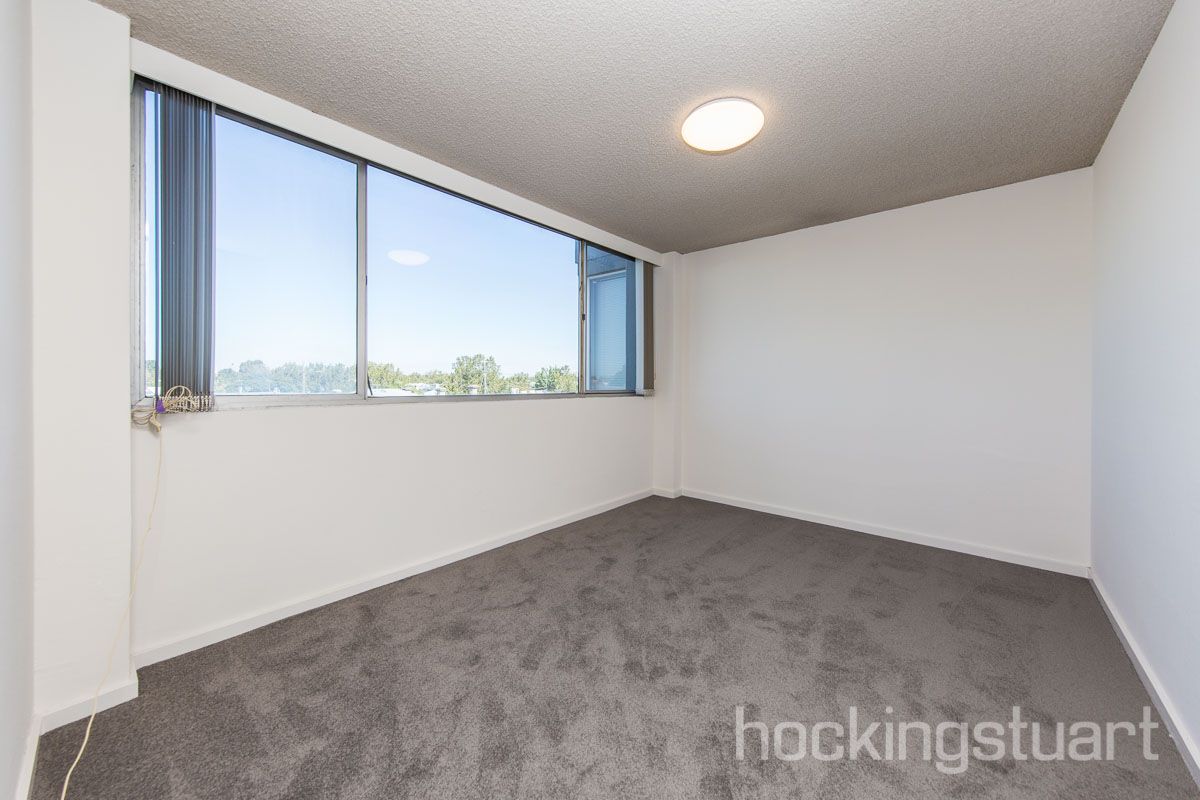 21/50 Canterbury Road, Middle Park VIC 3206, Image 2