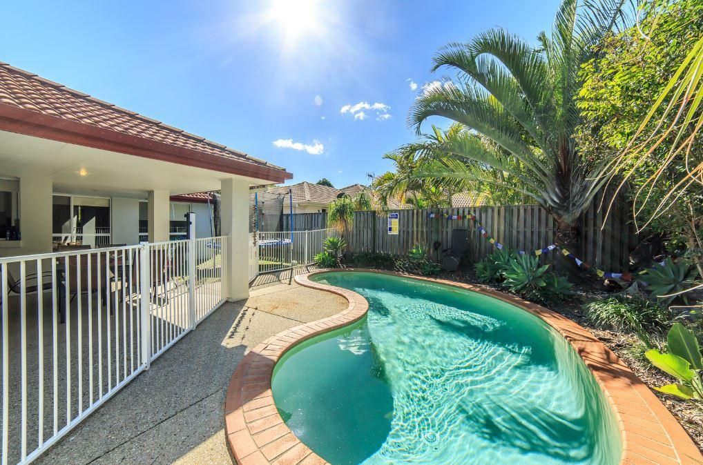 8 Williams Place, Pacific Pines QLD 4211, Image 0