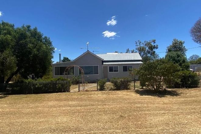 Picture of 6 Yagobie Street, GRAVESEND NSW 2401