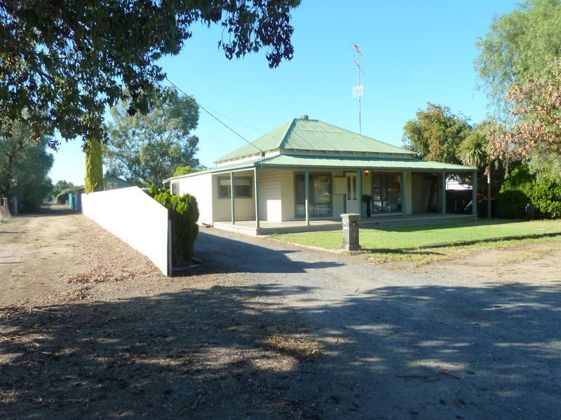 9 Rutherford Street, Charlton VIC 3525, Image 2