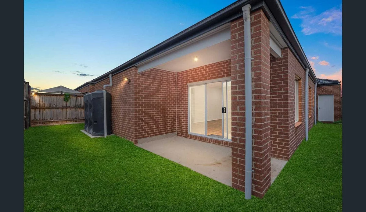 Additional image 3 of 8 Assisi Street, Fraser Rise VIC 3336