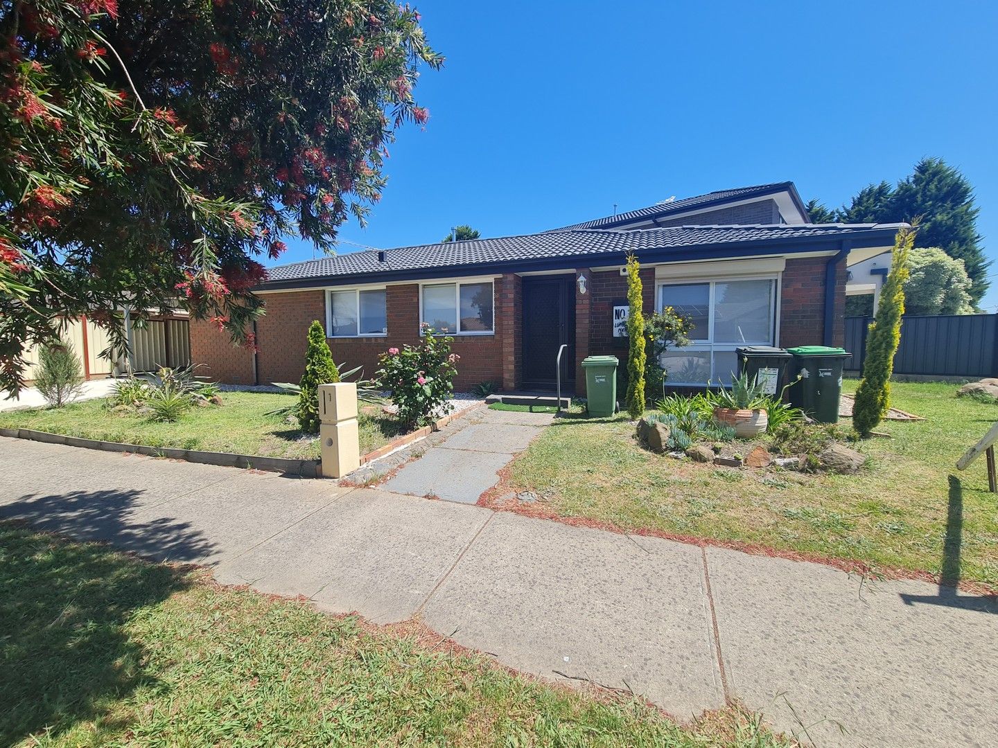 4 bedrooms House in 1 Longtown Court CRAIGIEBURN VIC, 3064