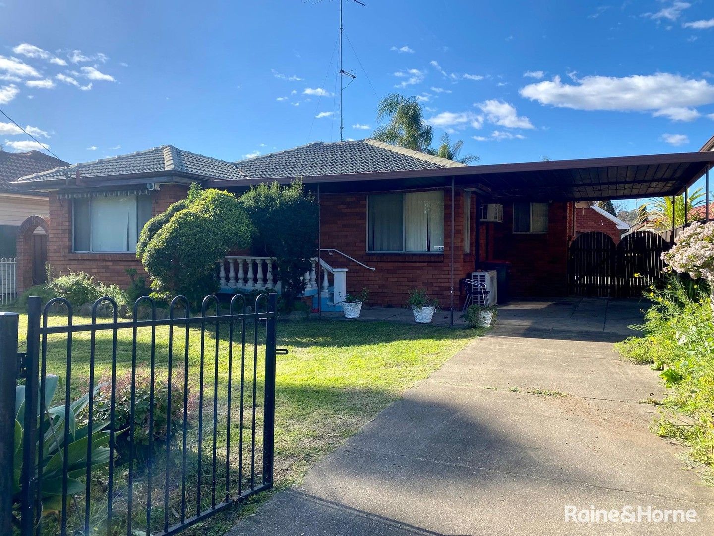 4 bedrooms House in 99/Knox Road DOONSIDE NSW, 2767