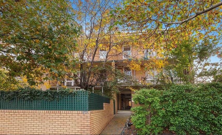 2 bedrooms Apartment / Unit / Flat in 11/379 Dandenong Road ARMADALE VIC, 3143