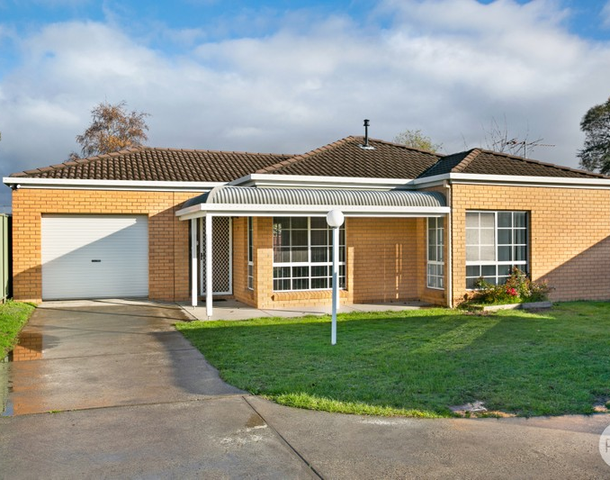 2/15 Edgar Street, Wendouree VIC 3355