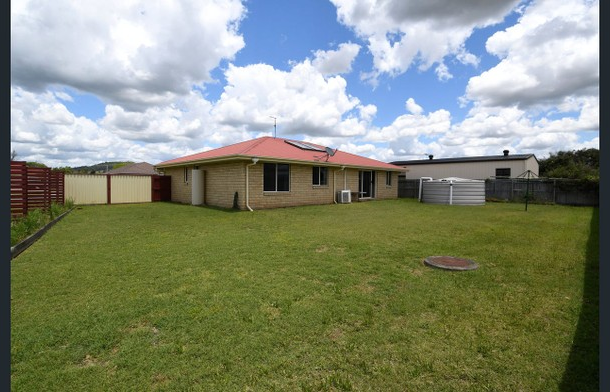 8 Varley Street, Lowood QLD 4311