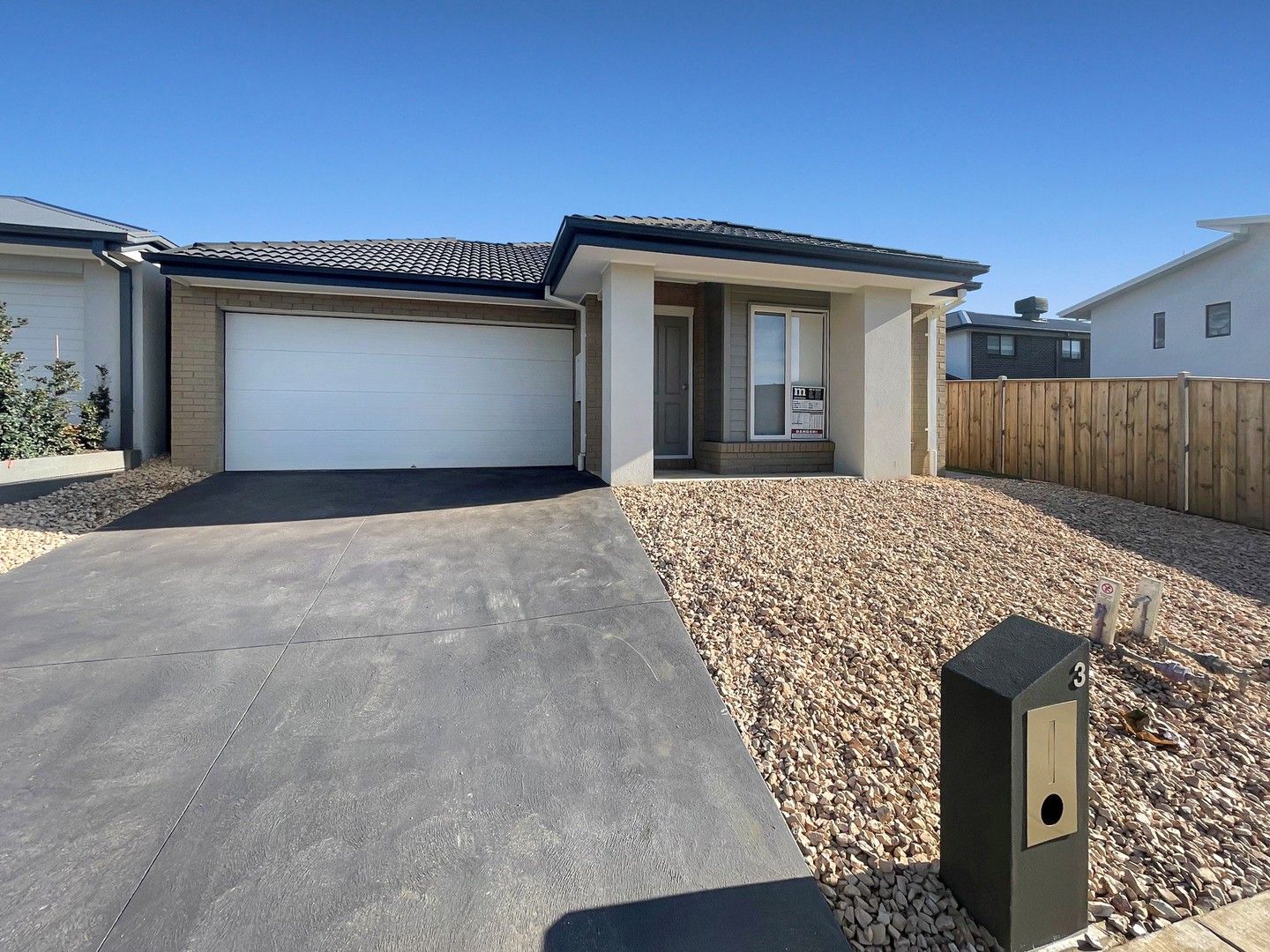 4 bedrooms House in 3 Rowands Street MOUNT DUNEED VIC, 3217