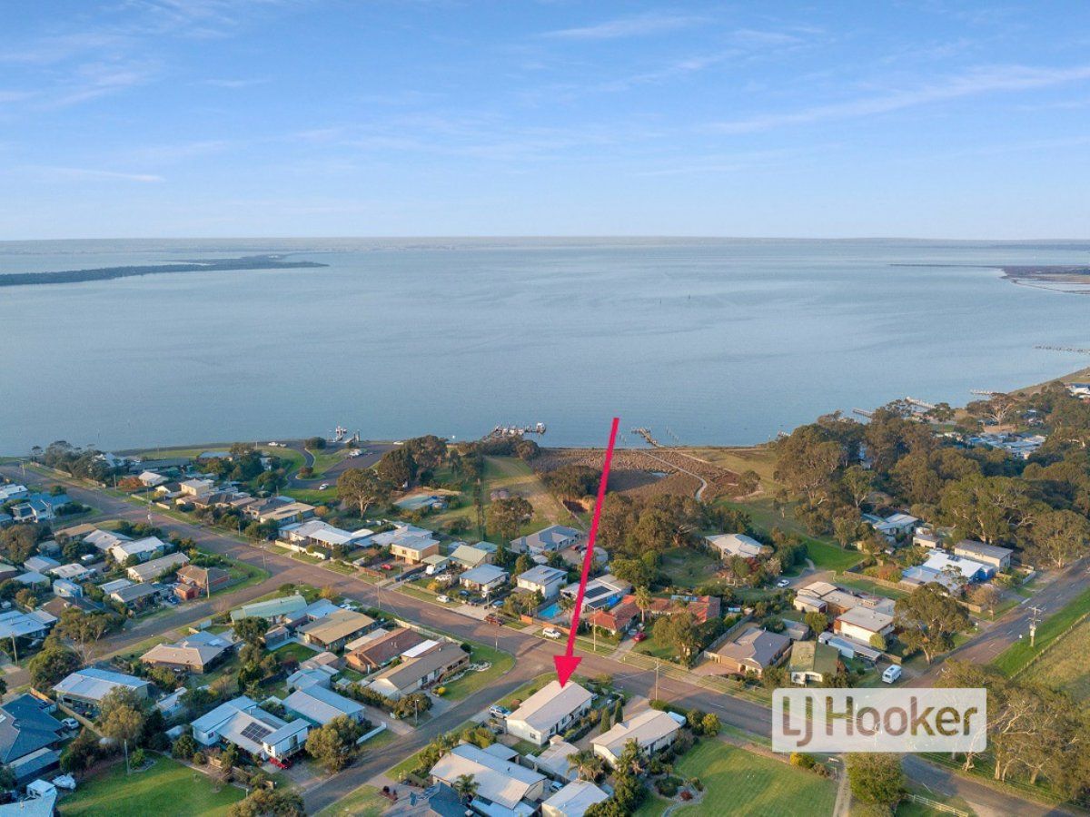 30 Bay Road, Eagle Point VIC 3878, Image 0