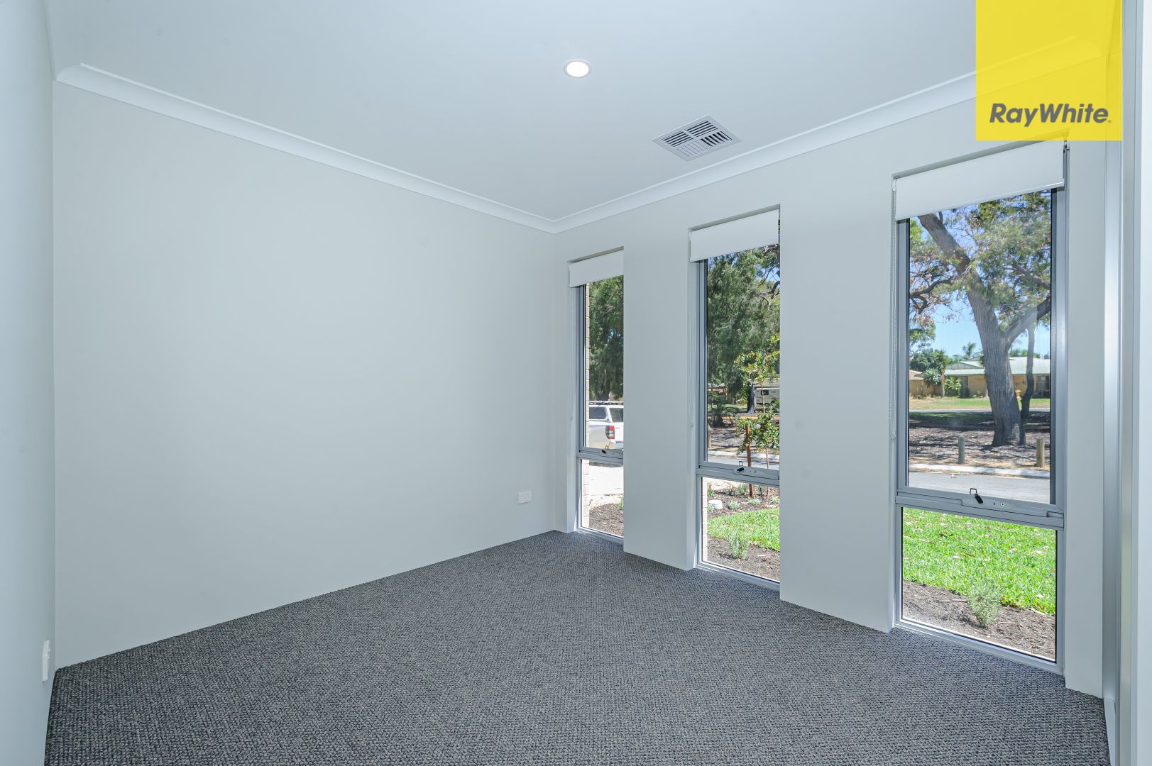 33a Bluebell Terrace, Bullsbrook WA 6084 House For Rent 600 Domain