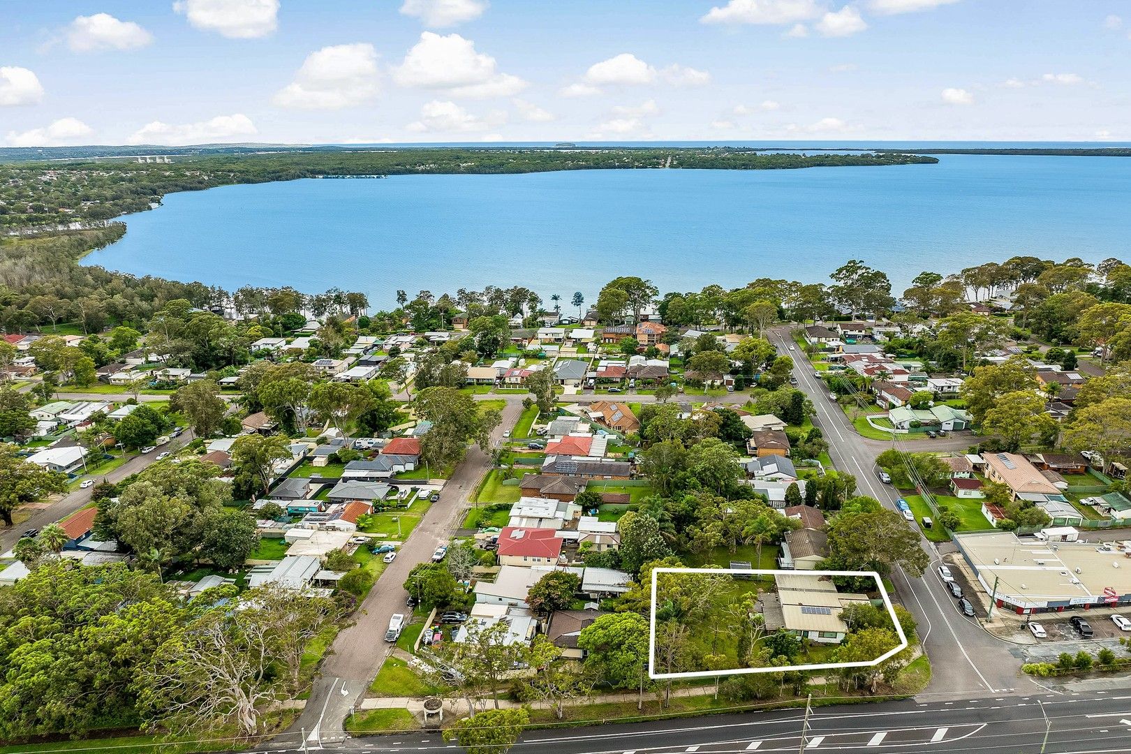 225-227 Pacific Highway, Charmhaven NSW 2263, Image 0