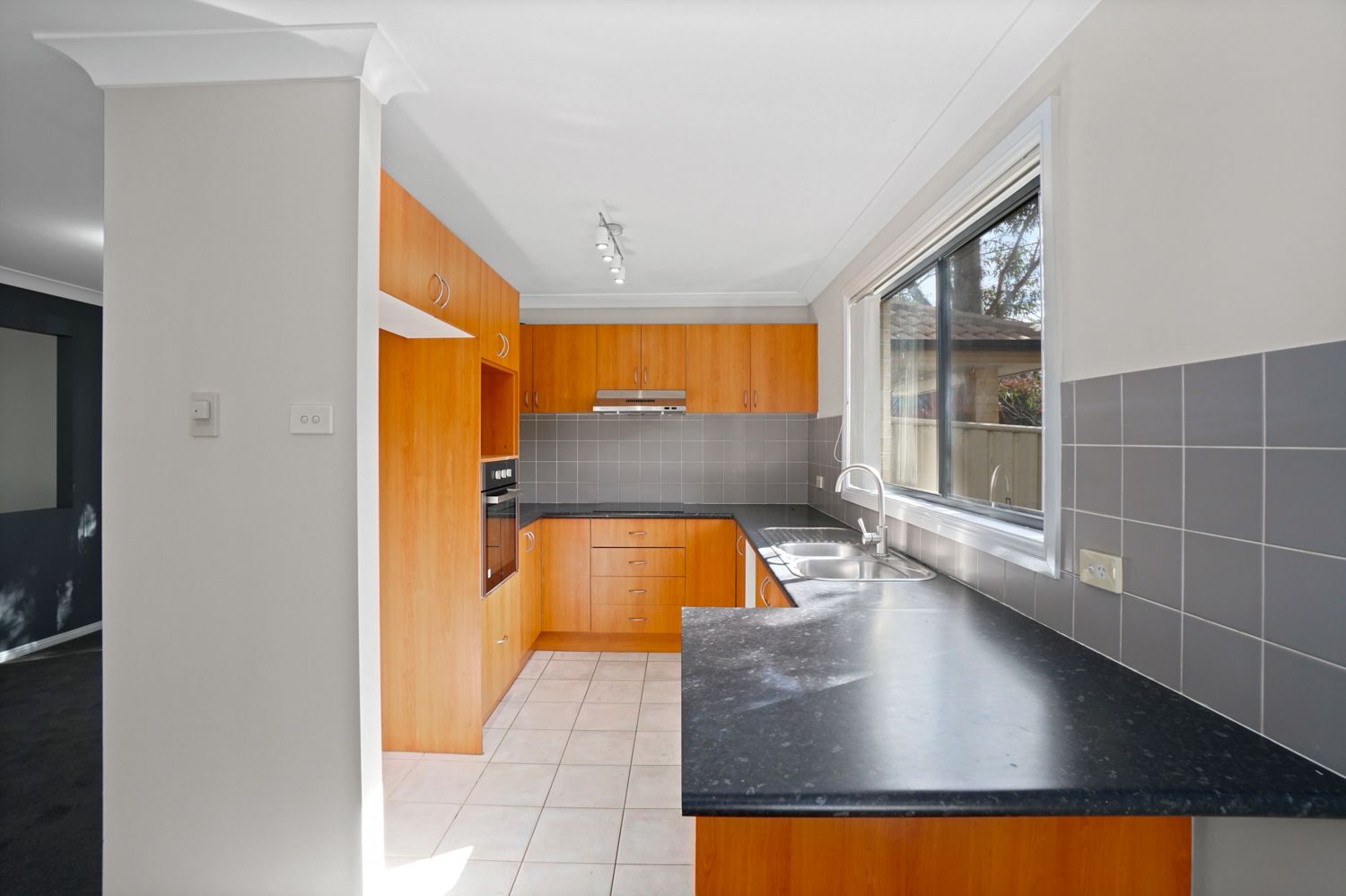 1/100-104 Saddington Street, St Marys NSW 2760, Image 2